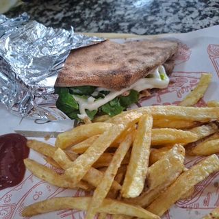 Makloub+ frite jambon