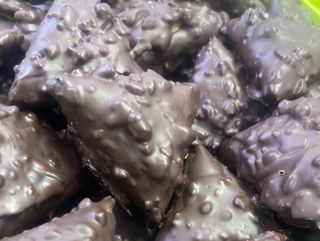 Samssa noisette enrobé chocolat rocher100g