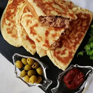 Chapati salami thon mozzarella