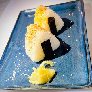 Onigiri Saumon