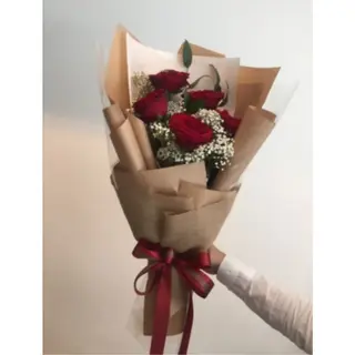 bouquet  rouge avec emballage très chic