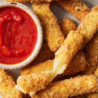 2 Mozzarella Sticks