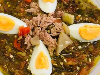 Salade méchouia au thon+ œuf