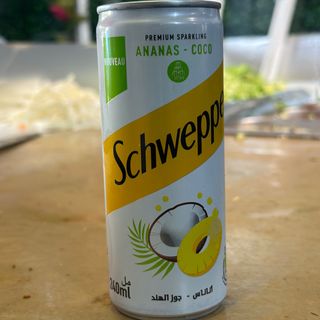 Schweppes ananas coco