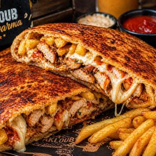 Makloub Taouk
