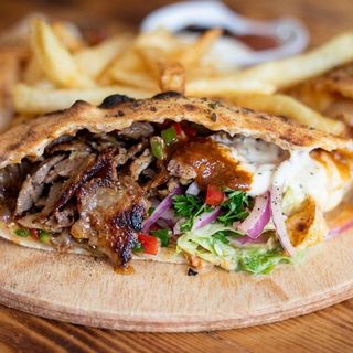 Baguette Farcie Taouk + Entrée Gratuit