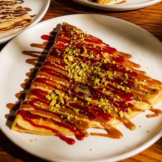 Golden pistachio