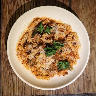 Паста з мітболами