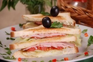 Клаб-сендвіч з шинкою 200г