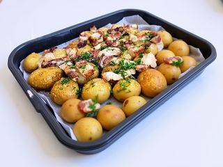 Картопелька запечена зі шкварками