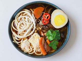 Курячий суп з яєчною локшиною (500г)