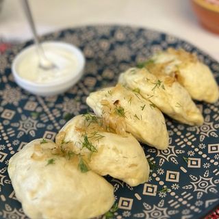 Вареники з м'ясом (300/30г)