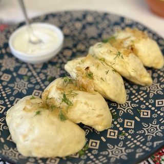 Вареники з картоплею (300/30г)