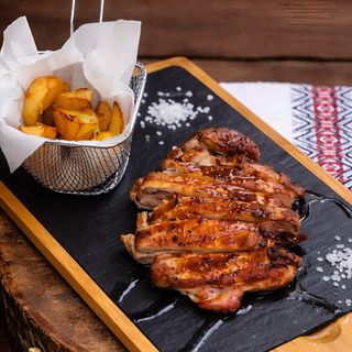 Стейк зі свинини під соусом Jack Daniel’s (220/80г)