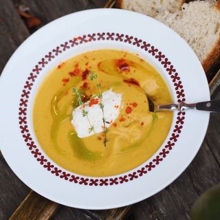 Крем - суп із гарбуза та кремом із пармезану