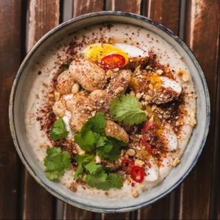 Хумус з квасолі Ясь з лабне та маринованими яйцями (260 г)