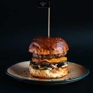 Бургер Urban з подвійною котлетою (500г)