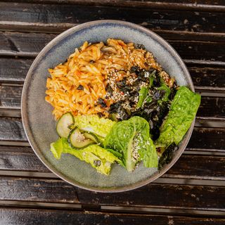 Паста орзо з мідіями і свіжим салатом (300 г)