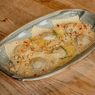 Равіолі  з яловичиною су-від (250г))