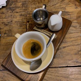 Американо з безлактозним молоком 170 мл