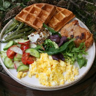 Сніданок-конструктор з курячим стейком (400 г)