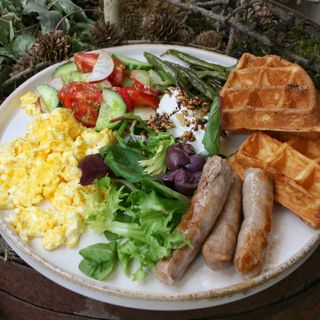 Сніданок-конструктор зі смаженими ковбасками (400 г)