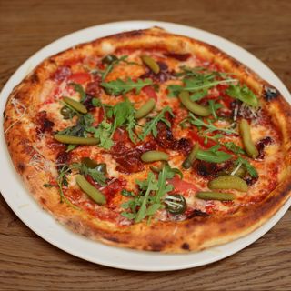 Піца чорізо з халапеньйо