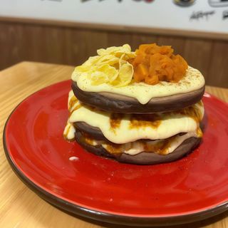 Панкейки з карамелізованим гарбузом та морквою