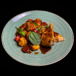 Курячий стейк з крокетами