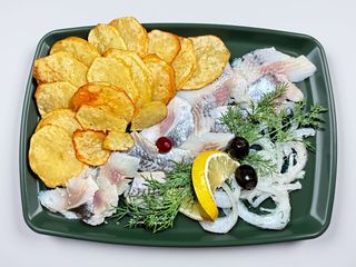 Оселедець з картоплею (370г)