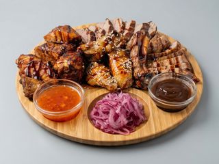 М'ясна дошка (1000г)