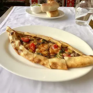 Піде з бараниною та шпинатом (200г)