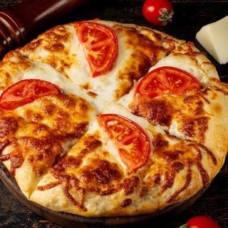 Хачапурі від шефа з сиром та м'ясом (500г)