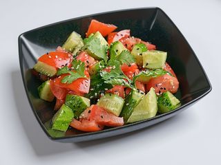 Салат зі свіжих овочів (240г)