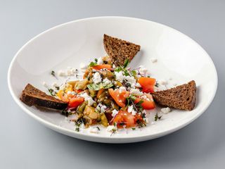 Салат із печених овочів з бринзою (250г)