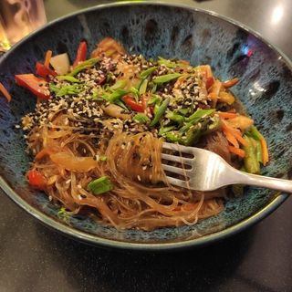 Фунчоза з куркою та овочами (300г)