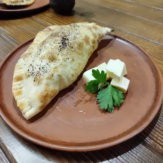 Кутаби с сиром та зеленню (160 г)