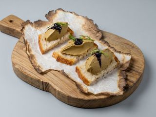 Брускета з курячим паштетом