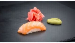 Суші копчений лосось