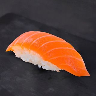 Нігірі з лососем (50г)