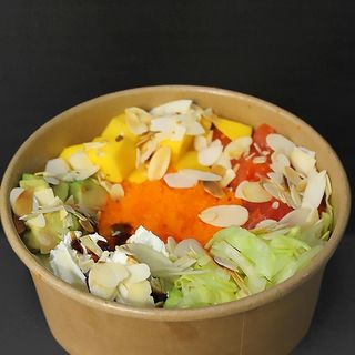 Боул з лососем