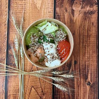 Боул з лососем 