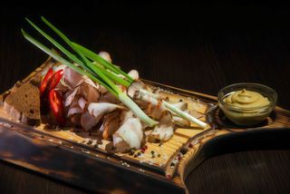 Закуска Українська спокуса (150/30г)