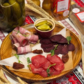 Дошка сиров'яленого фермерського м'яса (110/30г)