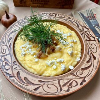 Банош з бринзою (300/30г)