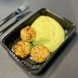 Котлети з індички з картопляним пюре (270г)