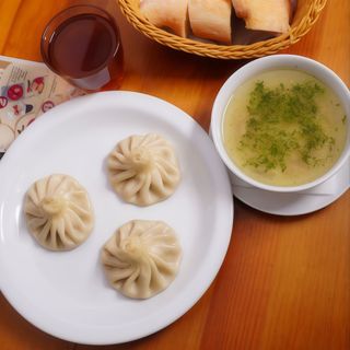  Курячий бульйон + Хінкалі на вибір (3шт)