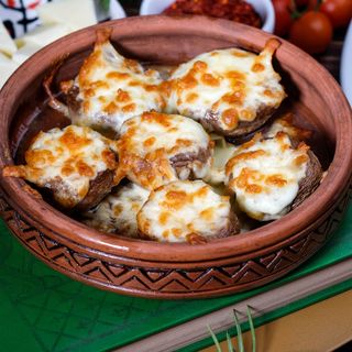 Печериці з запечені в кеці з сиром (300g)