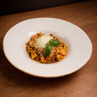 Спагеті з морепродуктами (305г)