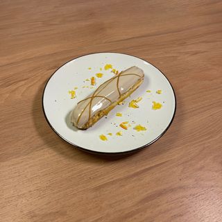 НОВИНКА - Еклер Карамель